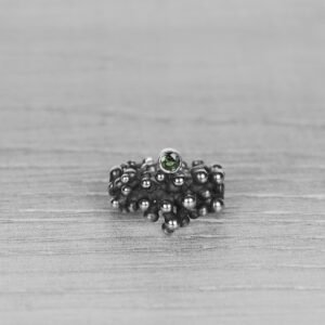 "Colony" silver ring with green sapphire - Image 2