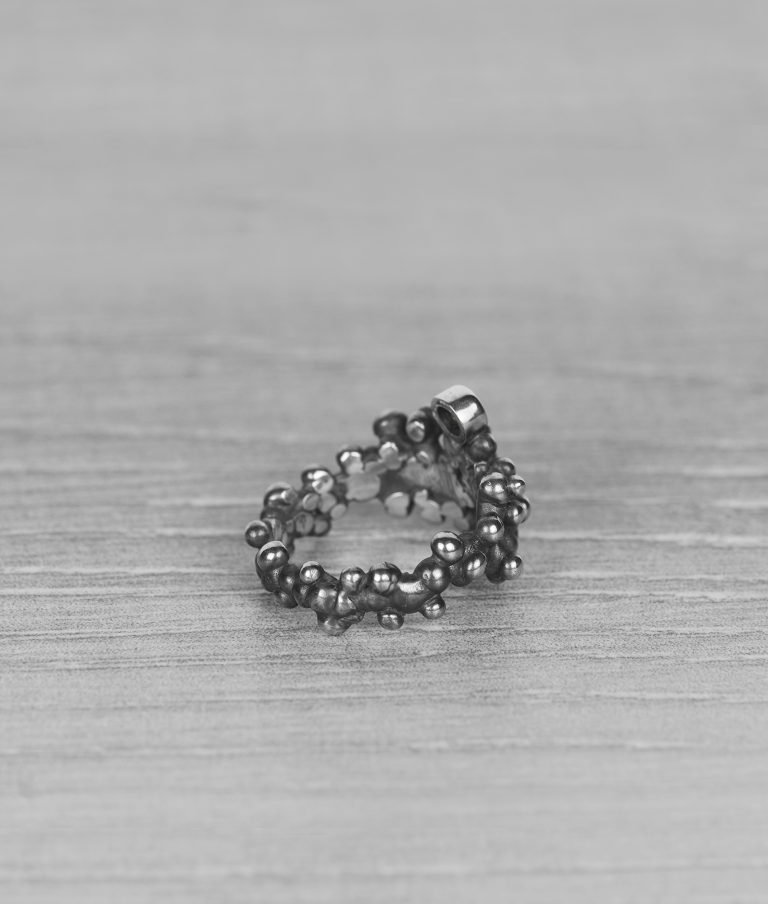 "Colony" silver ring with green sapphire - Image 6