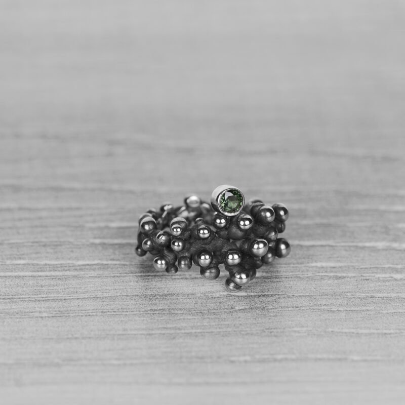 "Colony" silver ring with green sapphire - Image 8