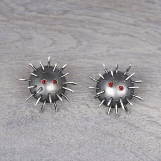 Silver Earrings "Kratt" with Garnets