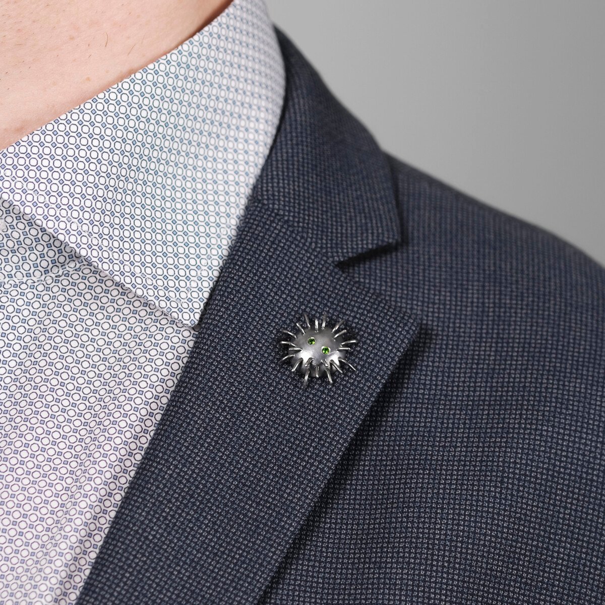 Silver Pin "Trickster" with Chrome Diopsides - Image 2