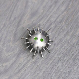 Silver Pin "Kratt" with Chrome Diopsides