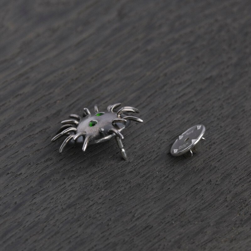 Silver Pin "Trickster" with Chrome Diopsides - Image 3